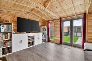 Photo 14- click for photo gallery